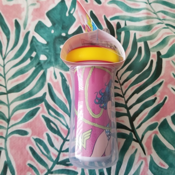 DC Comics Justice League Wonder Woman Insulated Spill Proof Straw Sippy Cup NWT - Picture 7 of 7